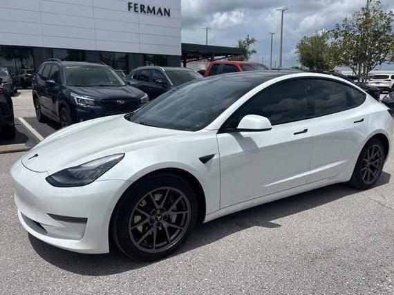 TESLA MODEL 3 2021 5YJ3E1EAXMF854250 image